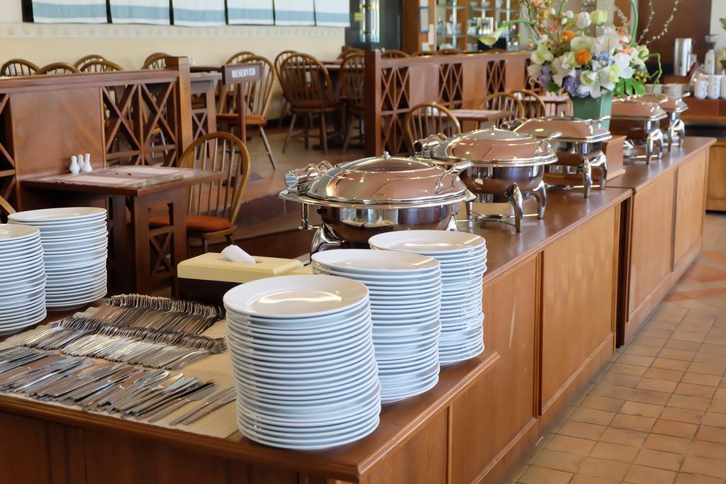 Tarin Hotel Chiang Mai Bagian luar foto